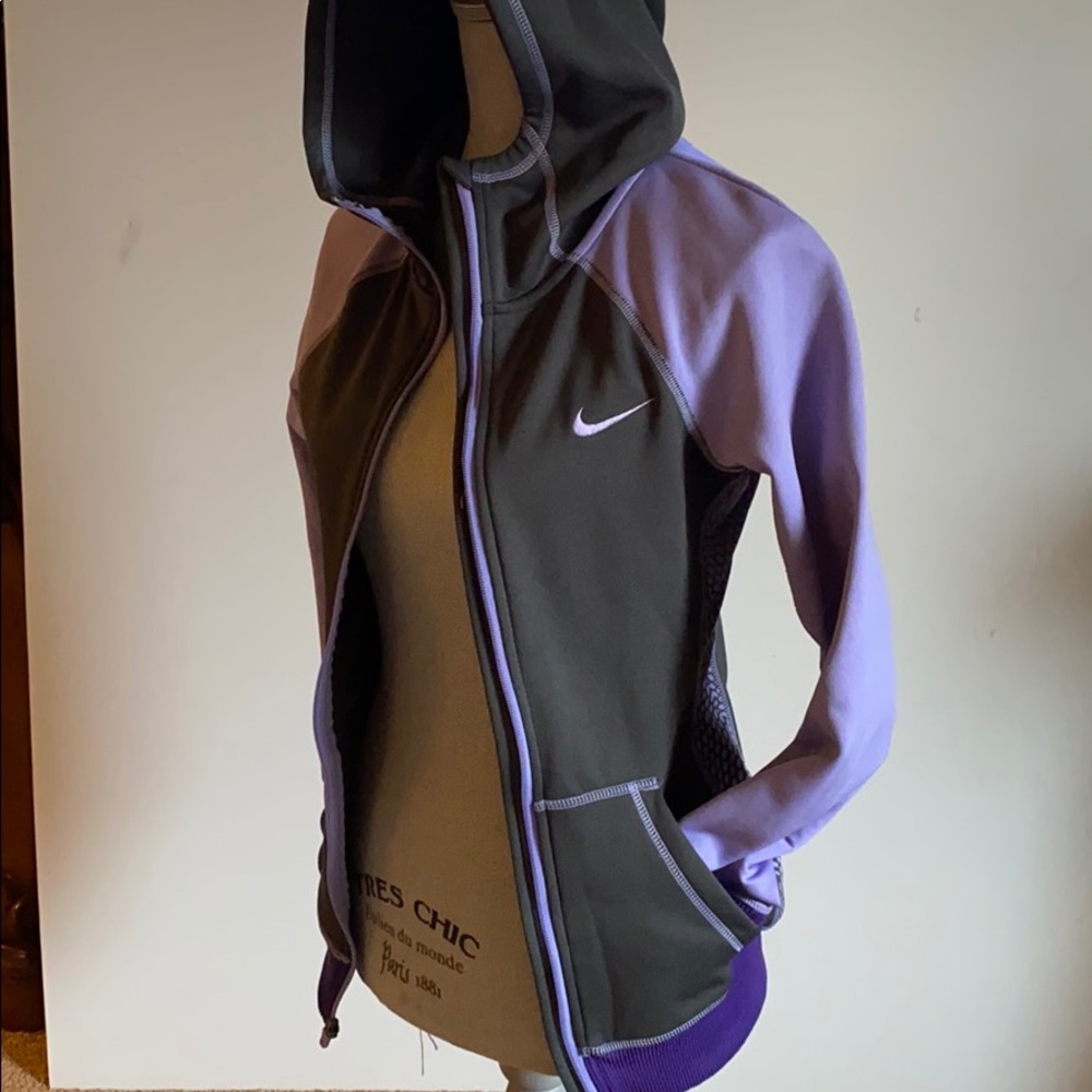 NIKE HOODIE!